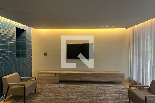 Área comum de kitnet/studio para alugar com 1 quarto, 25m² em Pompeia, São Paulo