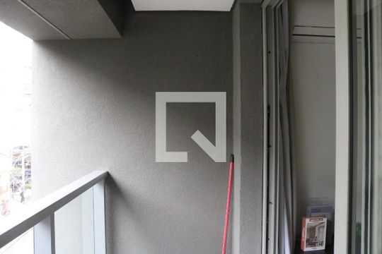 Varanda de kitnet/studio à venda com 1 quarto, 25m² em Pompeia, São Paulo