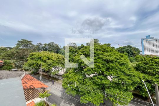 Vista de casa à venda com 3 quartos, 142m² em Jardim Felicidade (zona Oeste), São Paulo