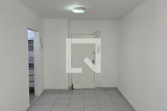 Sala/Quarto de kitnet/studio à venda com 1 quarto, 18m² em Água Branca, São Paulo
