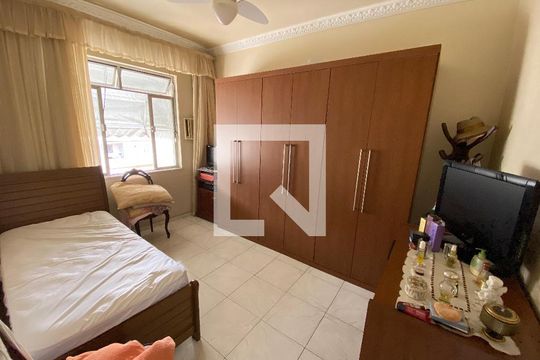 Quarto de apartamento à venda com 1 quarto, 67m² em Inhaúma, Rio de Janeiro