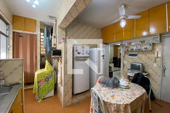 Cozinha de apartamento à venda com 1 quarto, 67m² em Inhaúma, Rio de Janeiro