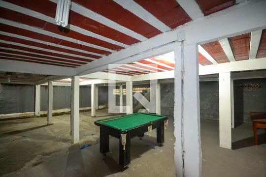 Área comum de casa para alugar com 1 quarto, 60m² em Areia Branca, Belford Roxo