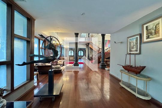 Sala de casa de condomínio à venda com 11 quartos, 2800m² em Barra da Tijuca, Rio de Janeiro