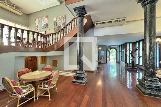 Sala de casa de condomínio à venda com 11 quartos, 2800m² em Barra da Tijuca, Rio de Janeiro