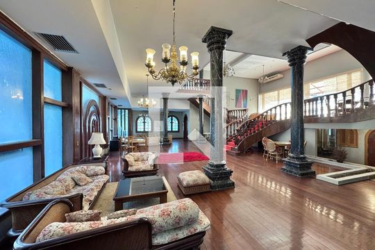 Sala de casa de condomínio à venda com 11 quartos, 2800m² em Barra da Tijuca, Rio de Janeiro