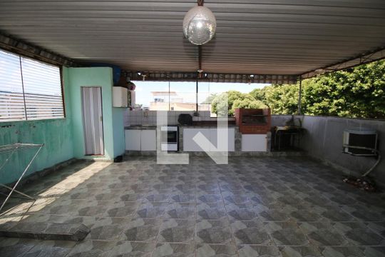 Terraço e Área gourmet de casa à venda com 3 quartos, 220m² em Penha, Rio de Janeiro
