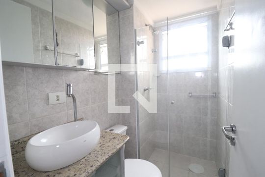 Banheiro de apartamento para alugar com 2 quartos, 95m² em Vila América, Santo André