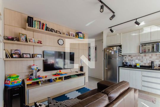 Sala de apartamento à venda com 2 quartos, 45m² em Vila Monumento, São Paulo