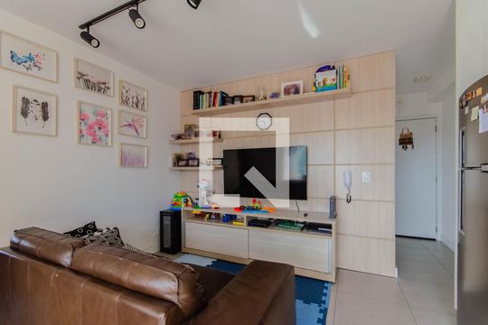 Sala de apartamento à venda com 2 quartos, 45m² em Vila Monumento, São Paulo