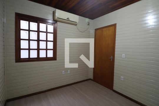 Quarto 2 de casa à venda com 3 quartos, 130m² em Estância Velha, Canoas