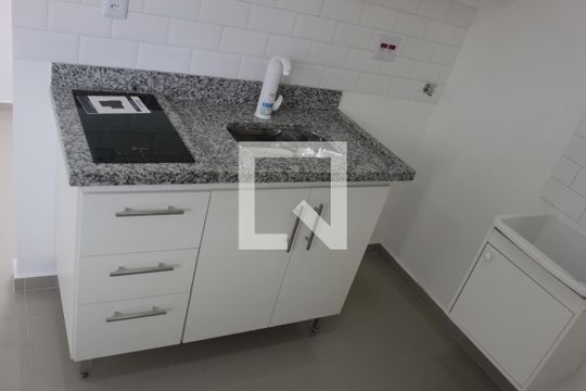 Studio de kitnet/studio para alugar com 1 quarto, 18m² em Vila Santa Maria, Guarulhos