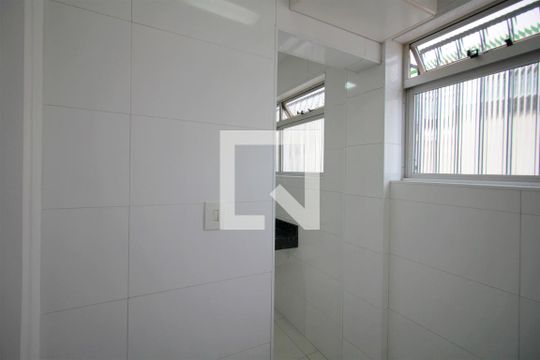 Área de Serviço de apartamento para alugar com 2 quartos, 65m² em Jardim América, Belo Horizonte
