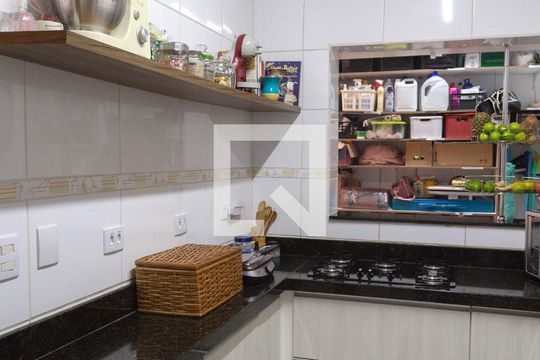 Cozinha de casa de condomínio à venda com 3 quartos, 118m² em Vila Silveira, Guarulhos