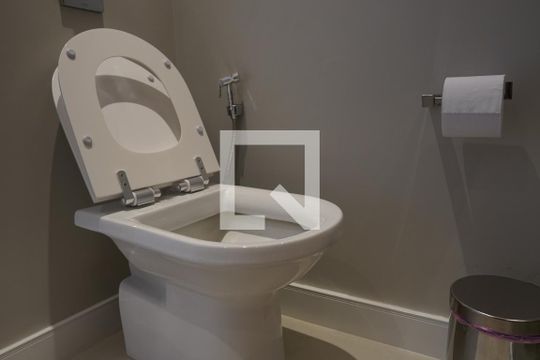 Banheiro da Suite 2  de apartamento à venda com 3 quartos, 186m² em Jardim Paulista, São Paulo