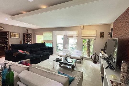Casa à venda com 4 quartos, 450m² em Vila Valparaíso, Santo André