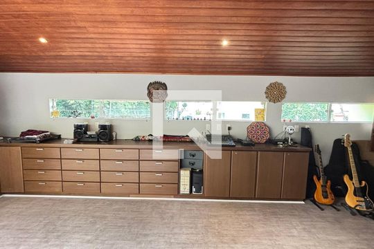 Sótão - Estudio de casa à venda com 4 quartos, 450m² em Vila Valparaíso, Santo André