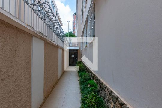 Entrada de apartamento para alugar com 3 quartos, 110m² em Anchieta, Belo Horizonte