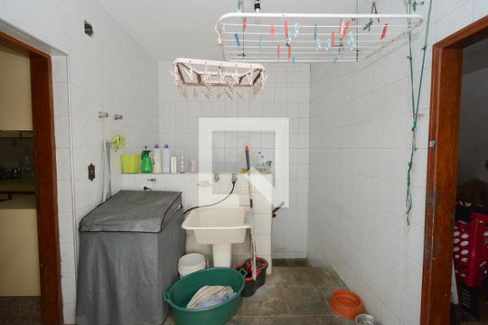 Área de Serviço de casa para alugar com 5 quartos, 411m² em Socorro, São Paulo