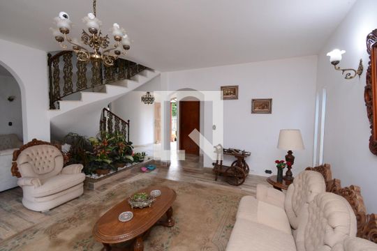 Sala de casa para alugar com 5 quartos, 411m² em Socorro, São Paulo