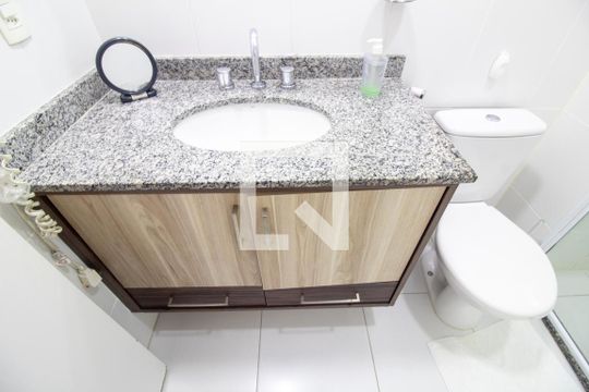 Banheiro de kitnet/studio à venda com 1 quarto, 36m² em Santo Amaro, São Paulo
