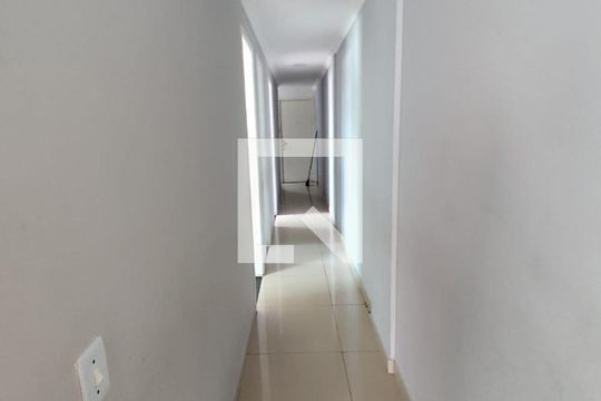 Corredor de apartamento à venda com 2 quartos, 65m² em Anil, Rio de Janeiro