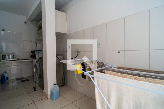 Lavanderia de kitnet/studio para alugar com 1 quarto, 30m² em Jardim do Sol, Sorocaba