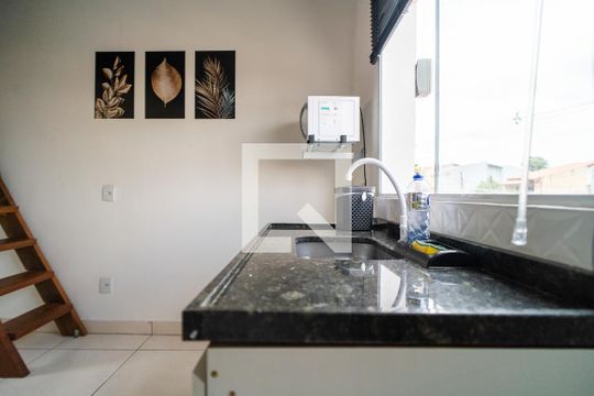 Cozinha de kitnet/studio para alugar com 1 quarto, 30m² em Jardim do Sol, Sorocaba