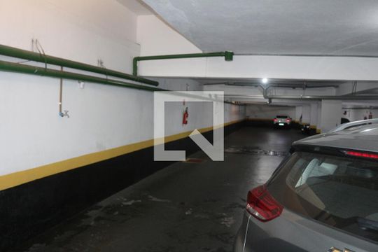 Garagem de apartamento à venda com 2 quartos, 180m² em Santa Maria, São Caetano do Sul
