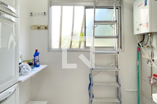 Área de Serviço de apartamento para alugar com 2 quartos, 48m² em Paulicéia, São Bernardo do Campo