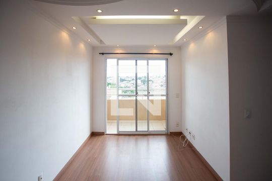 Sala de apartamento à venda com 2 quartos, 54m² em Conjunto Residencial Pombeva, São Bernardo do Campo