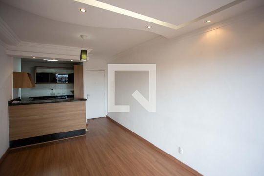 Sala de apartamento à venda com 2 quartos, 54m² em Conjunto Residencial Pombeva, São Bernardo do Campo