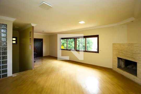Casa à venda com 4 quartos, 140m² em Parque Monte Alegre, Taboão da Serra