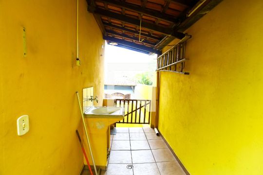 Área de Serviço de casa à venda com 4 quartos, 140m² em Parque Monte Alegre, Taboão da Serra