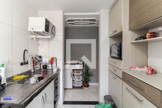 Cozinha de apartamento à venda com 2 quartos, 44m² em Vila Jacuí, São Paulo