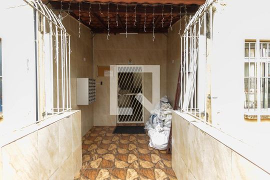 Hall de Entrada de apartamento à venda com 2 quartos, 44m² em Vila Jacuí, São Paulo