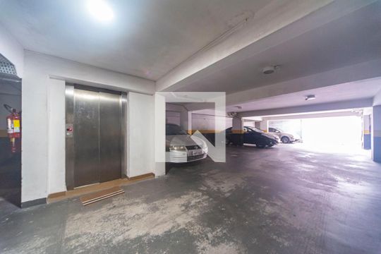 Garagem de apartamento à venda com 2 quartos, 115m² em Parque São Vicente, Mauá