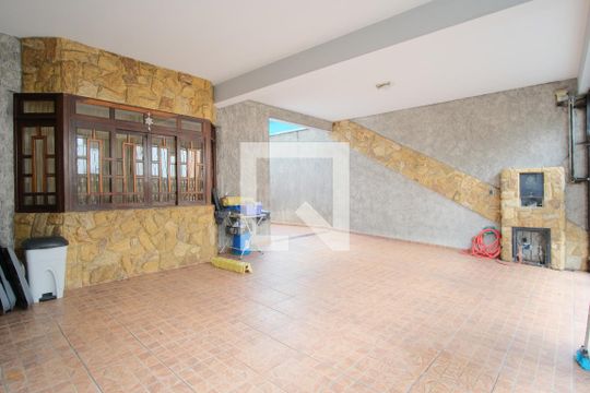 Garagem de casa à venda com 3 quartos, 330m² em Vila Carrão, São Paulo
