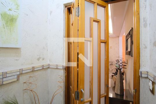 Lavabo de casa à venda com 3 quartos, 330m² em Vila Carrão, São Paulo