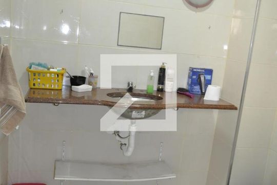 Banheiro de casa à venda com 3 quartos, 227m² em Lins de Vasconcelos, Rio de Janeiro