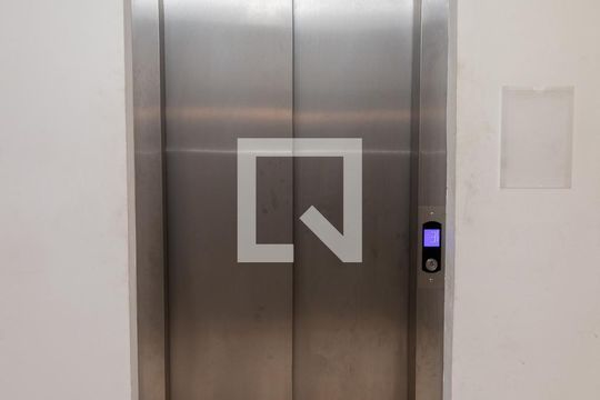 Área comum - Elevador de apartamento à venda com 2 quartos, 38m² em Parque Artur Alvim, São Paulo