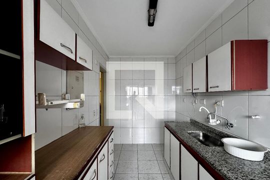 Cozinha  de apartamento à venda com 2 quartos, 70m² em Jardim Aeroporto, São Paulo