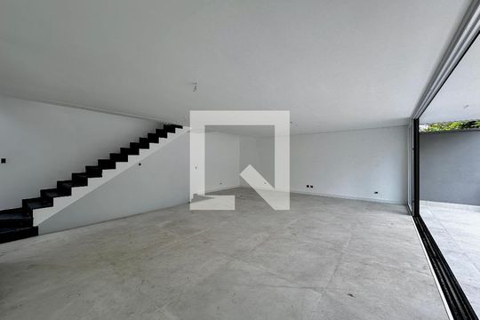 Sala de casa de condomínio à venda com 4 quartos, 496m² em Jardim Cordeiro, São Paulo