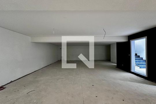 Garagem de casa de condomínio à venda com 4 quartos, 496m² em Jardim Cordeiro, São Paulo