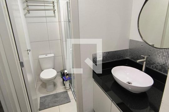 Banheiro de apartamento à venda com 2 quartos, 36m² em Várzea da Barra Funda, São Paulo