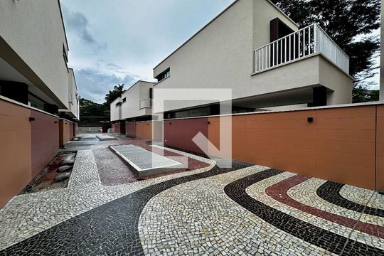 Área Comum de casa de condomínio à venda com 4 quartos, 486m² em Jardim Cordeiro, São Paulo