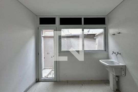 Área de Serviço de casa de condomínio à venda com 4 quartos, 531m² em Jardim Cordeiro, São Paulo