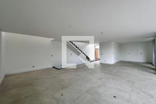 Sala de casa de condomínio à venda com 4 quartos, 531m² em Jardim Cordeiro, São Paulo