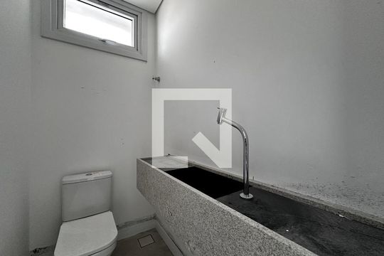Área comum de casa de condomínio à venda com 4 quartos, 531m² em Jardim Cordeiro, São Paulo