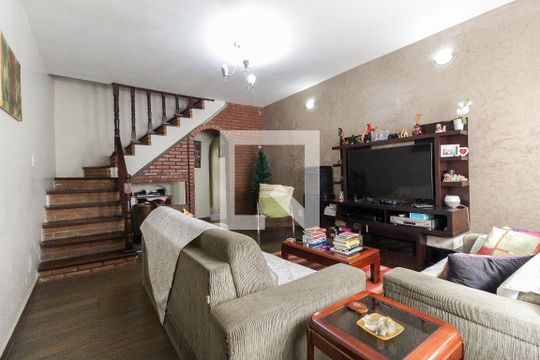Casa à venda com 4 quartos, 376m² em Vila Regina, São Paulo